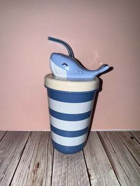2- Sun Squad 17 fl oz Tumbler with Figural Whale Lid Blue